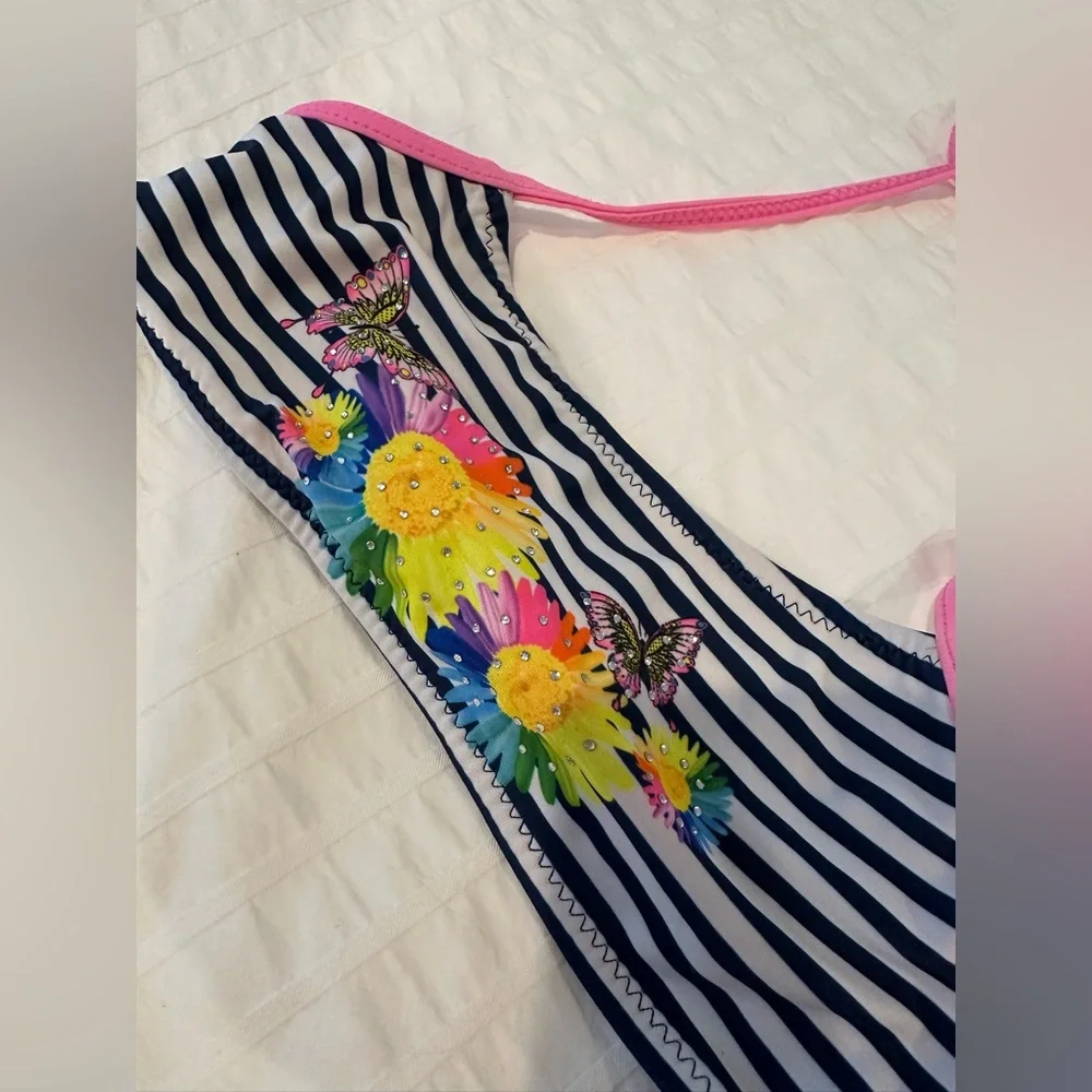 Two pieces swimsuit